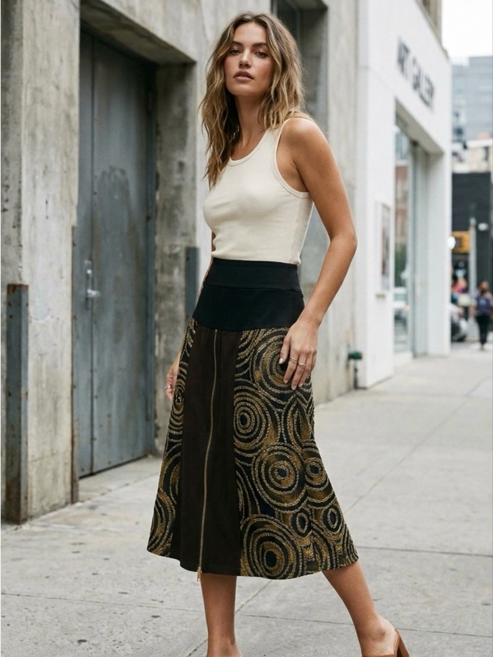 Vintage Sequin Spiral Brown and Black Front Zipper Detail Skirt S